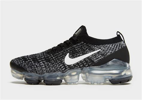 vapormax shoes for sale.